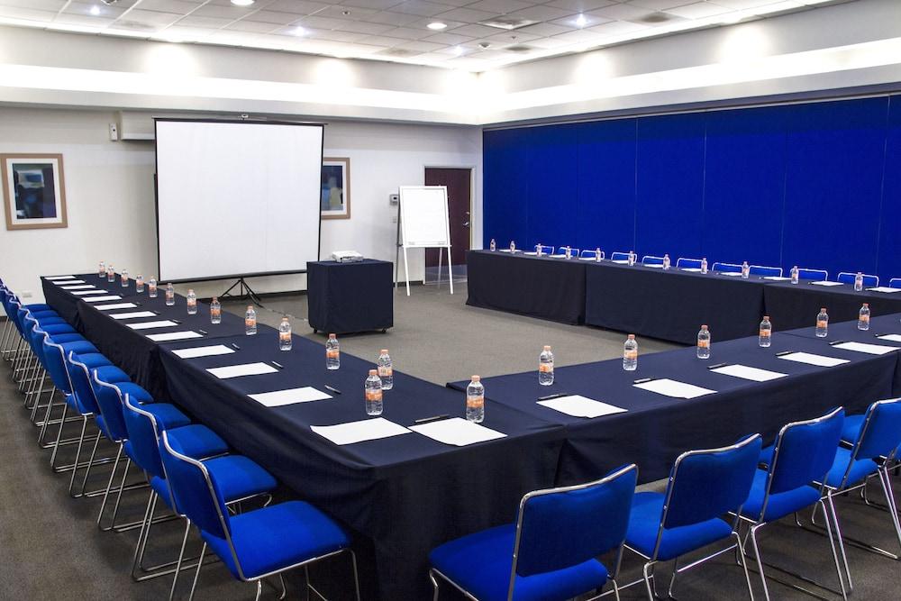 City Express By Marriott Puebla Finsa Екстер'єр фото