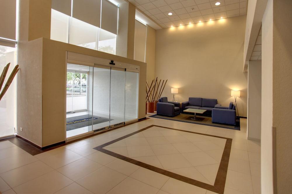 City Express By Marriott Puebla Finsa Екстер'єр фото