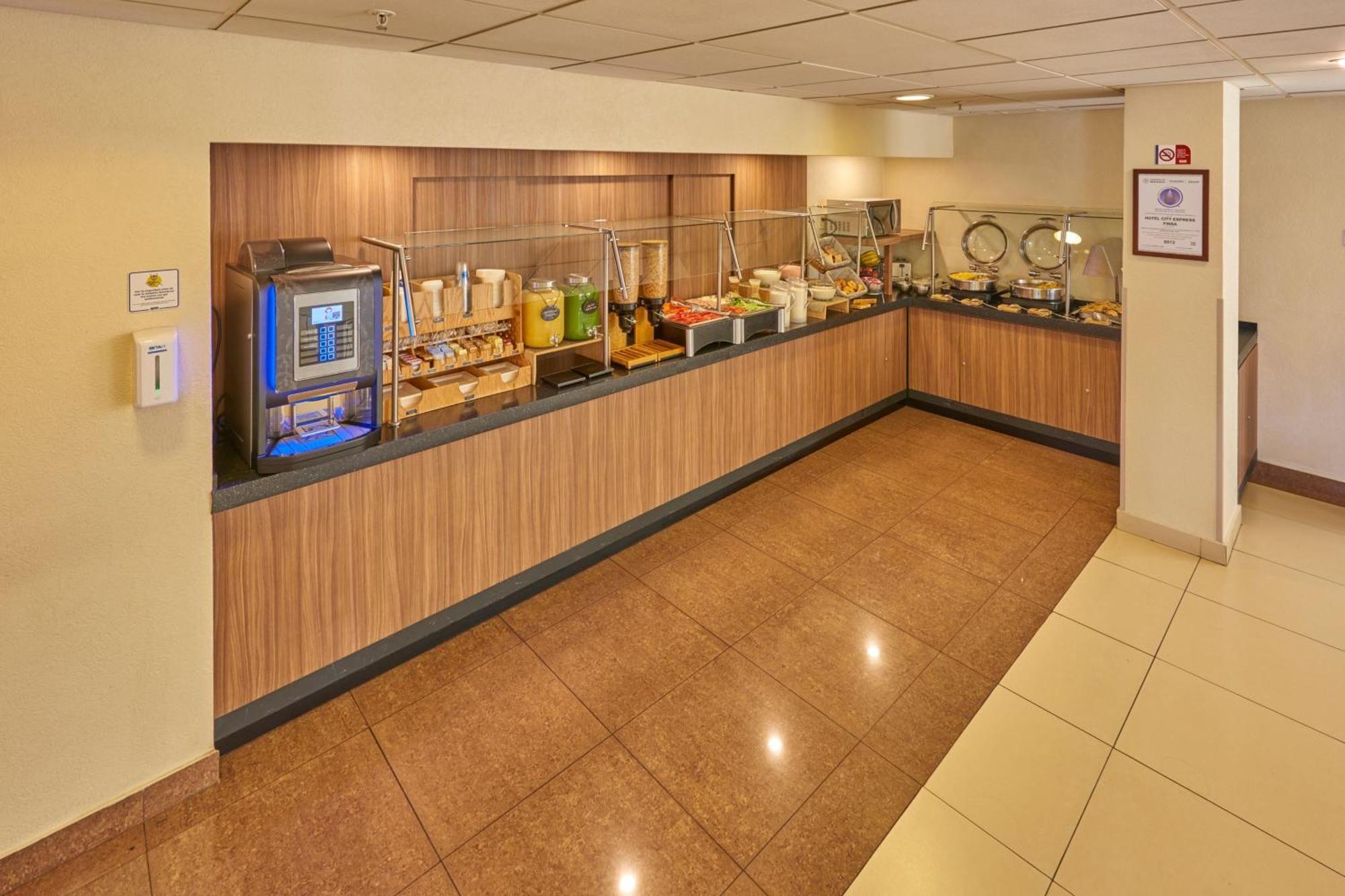 City Express By Marriott Puebla Finsa Екстер'єр фото